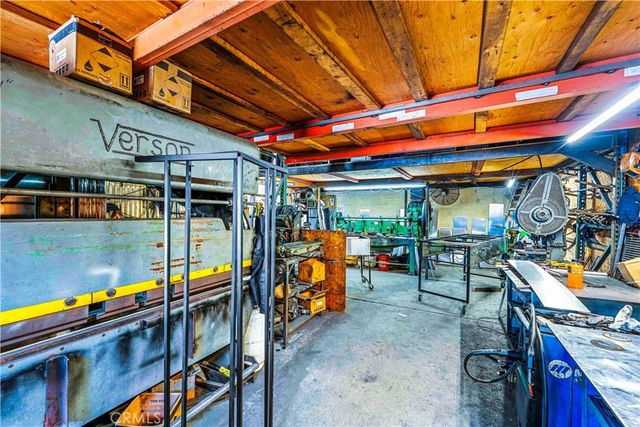6009 Wilmington Avenue, Los Angeles, CA 90001