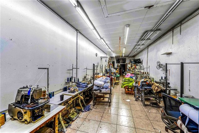 6009 Wilmington Avenue, Los Angeles, CA 90001