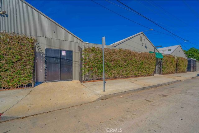 6009 Wilmington Avenue, Los Angeles, CA 90001