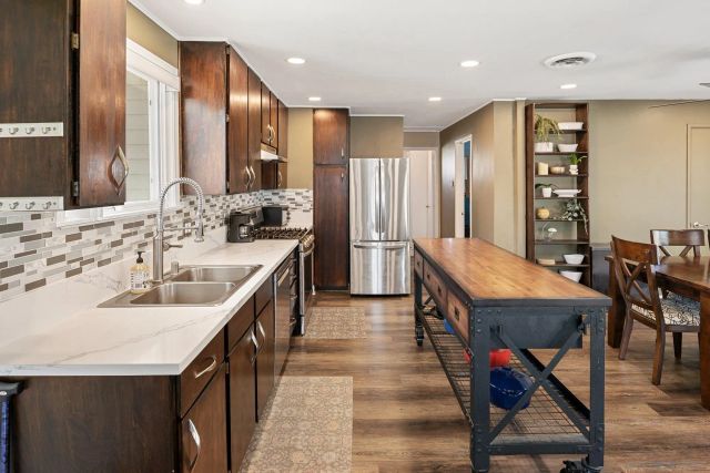 6353 Lake Albano Ave, San Diego, CA 92119