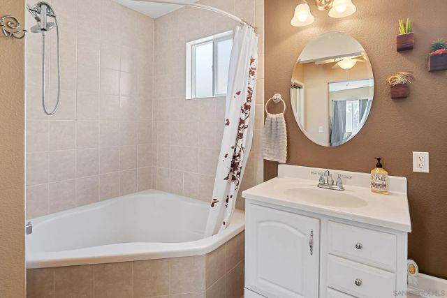 6353 Lake Albano Ave, San Diego, CA 92119