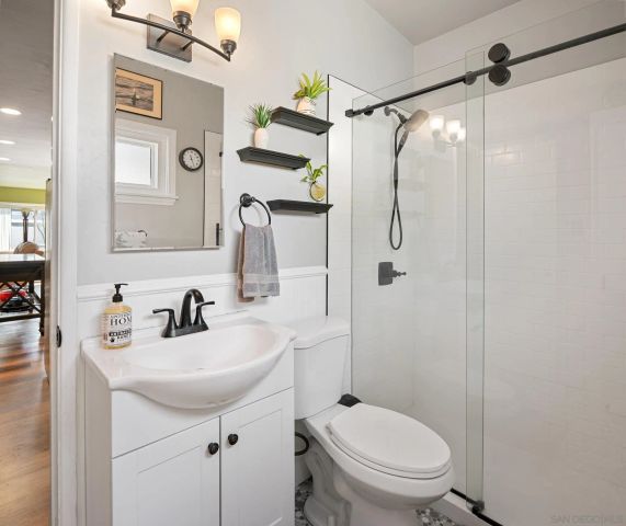 6353 Lake Albano Ave, San Diego, CA 92119