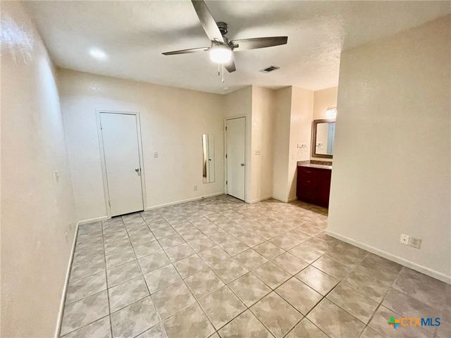421 W San Antonio, San Marcos, TX 78666