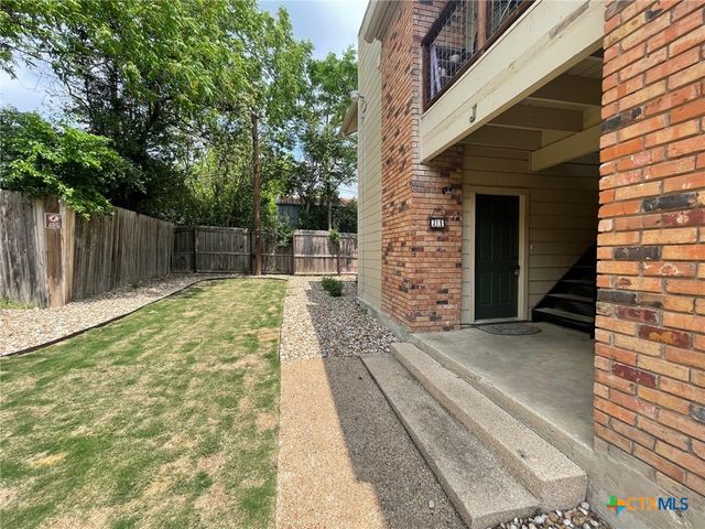 421 W San Antonio, San Marcos, TX 78666