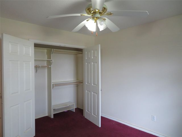 15682 Highway 105, Cleveland, TX 77327