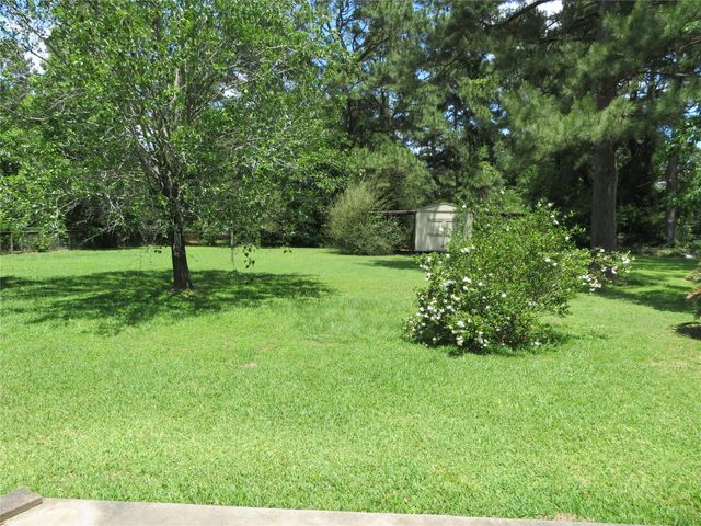 15682 Highway 105, Cleveland, TX 77327