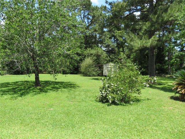 15682 Highway 105, Cleveland, TX 77327