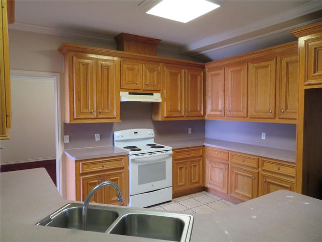 15682 Highway 105, Cleveland, TX 77327