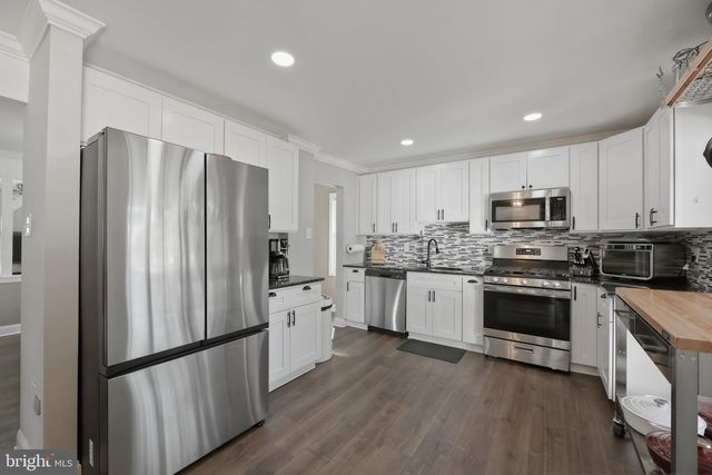 202 LEONARD AVE, Clarksboro, NJ 08020