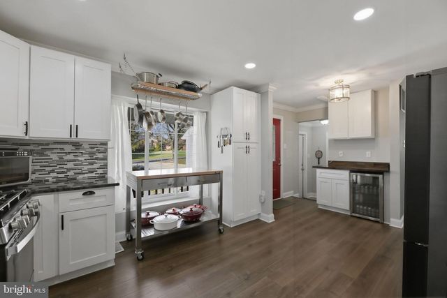 202 LEONARD AVE, Clarksboro, NJ 08020