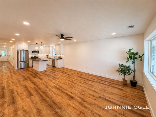 190 Evans Lane, Wayland, MI 49348