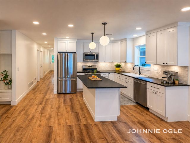 190 Evans Lane, Wayland, MI 49348