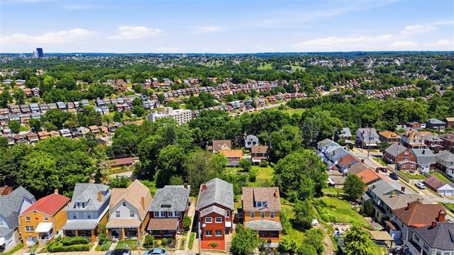 1323-1325 Wareman Ave, Brookline, PA 15226