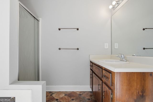 5554 Emerald Way, Acworth, GA 30102