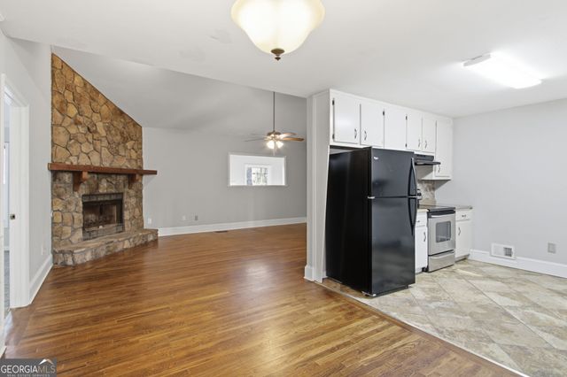 5554 Emerald Way, Acworth, GA 30102