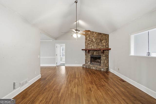 5554 Emerald Way, Acworth, GA 30102