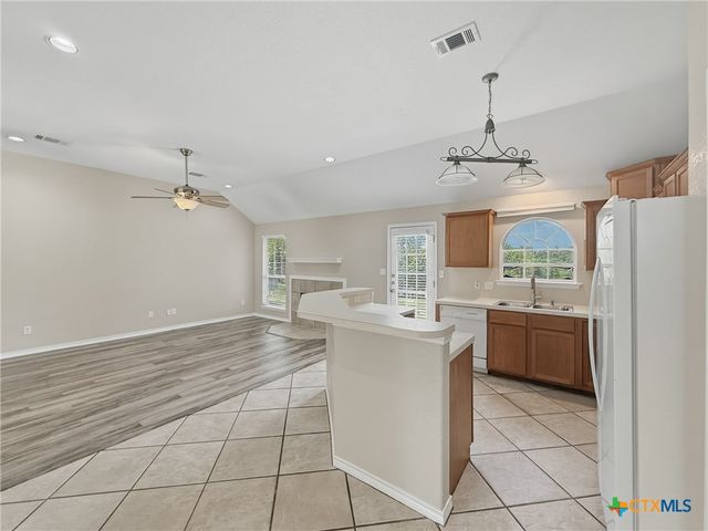 125 Barton Road, San Marcos, TX 78666