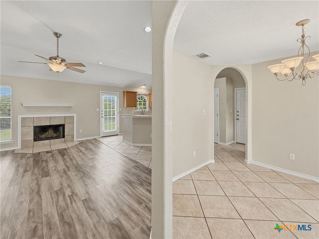 125 Barton Road, San Marcos, TX 78666