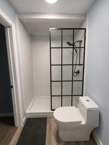 9009 Richmond Avenue 403, Houston, TX 77063