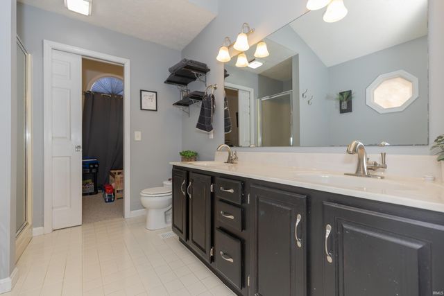 4422 Summercreek Lane, Newburgh, IN 47630