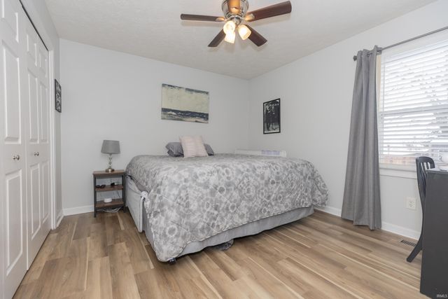 4422 Summercreek Lane, Newburgh, IN 47630