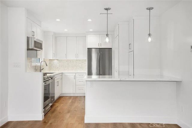 320 Catalina Drive A, Newport Beach, CA 92663