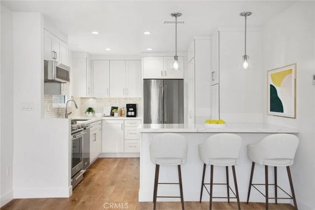 320 Catalina Drive A, Newport Beach, CA 92663