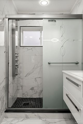 7423 Amboy Street, Dearborn Heights, MI 48127