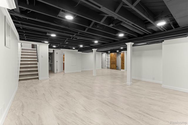 7423 Amboy Street, Dearborn Heights, MI 48127