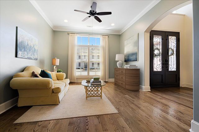 9212 LIGGON GREEN LN, Germantown, TN 38139