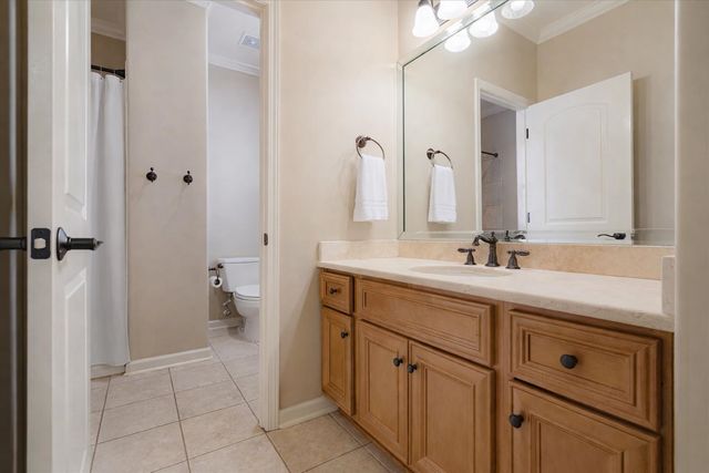 9212 LIGGON GREEN LN, Germantown, TN 38139