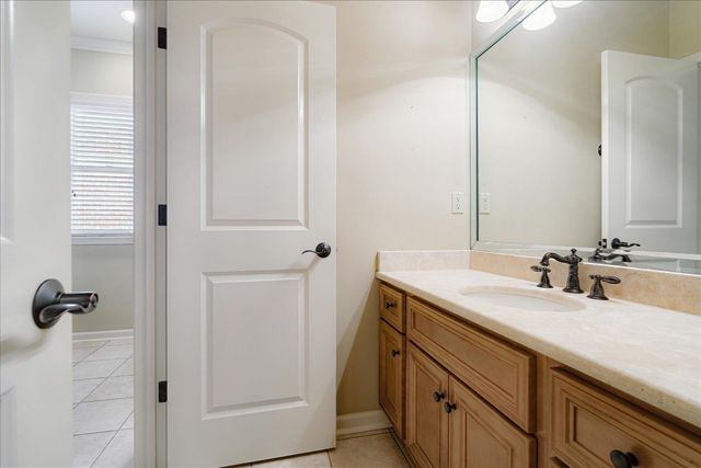 9212 LIGGON GREEN LN, Germantown, TN 38139