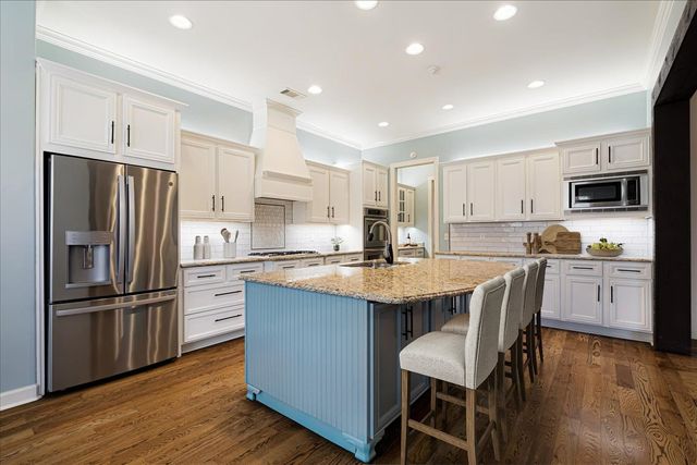 9212 LIGGON GREEN LN, Germantown, TN 38139