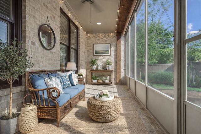 9212 LIGGON GREEN LN, Germantown, TN 38139