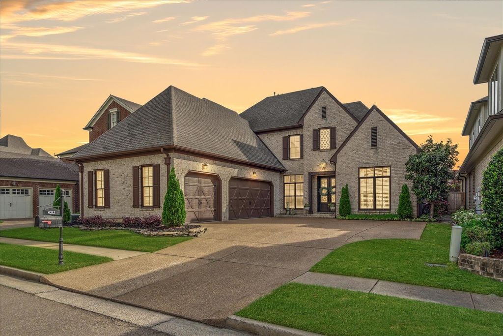 9212 LIGGON GREEN LN, Germantown, TN 38139