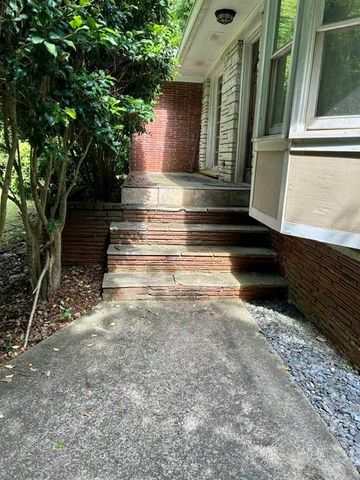2561 Midway Road, Decatur, GA 30030
