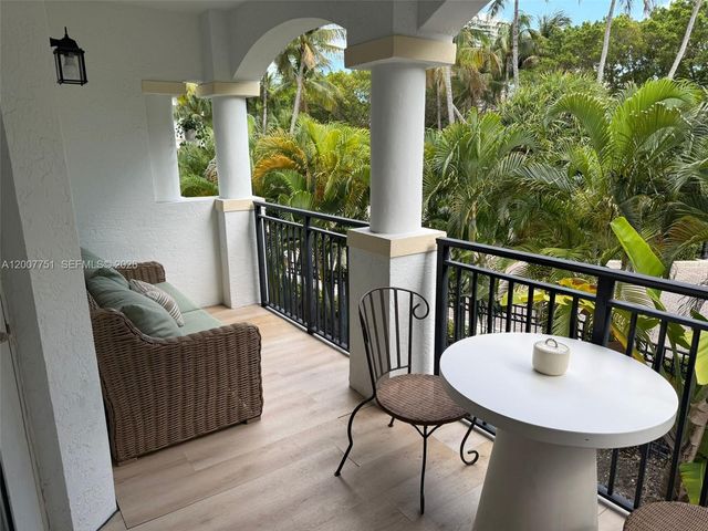 3105 NE 184th St 7201, Aventura, FL 33160