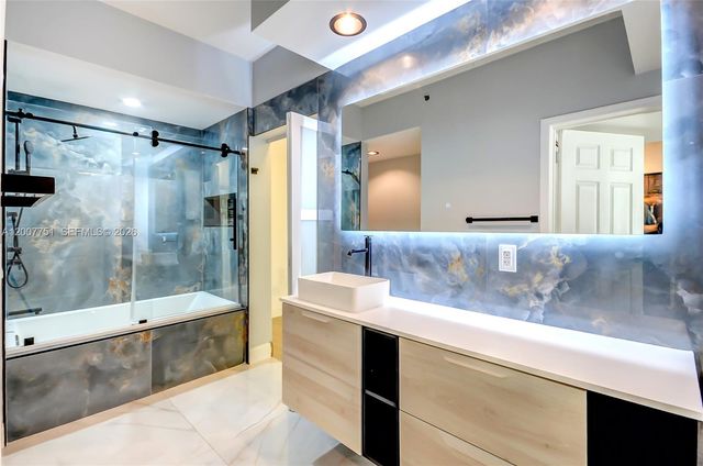 3105 NE 184th St 7201, Aventura, FL 33160