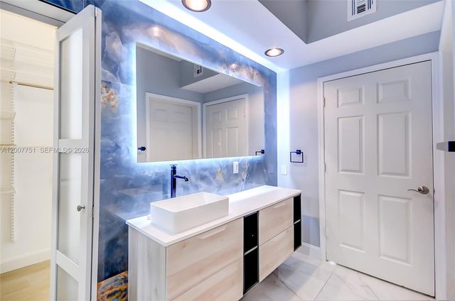 3105 NE 184th St 7201, Aventura, FL 33160