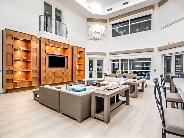 3105 NE 184th St 7201, Aventura, FL 33160