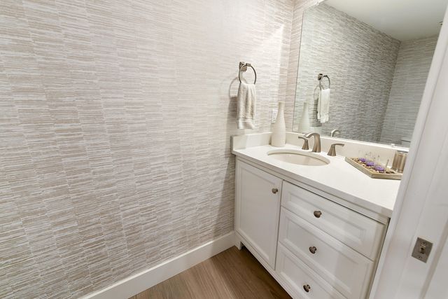 7369 Orangewood Lane 301, Boca Raton, FL 33433