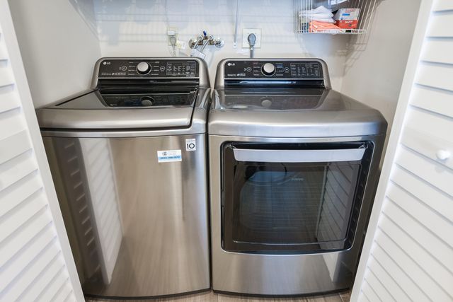 7369 Orangewood Lane 301, Boca Raton, FL 33433