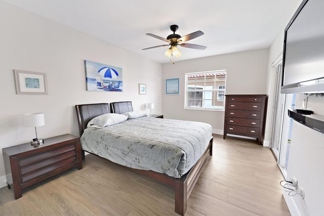 7369 Orangewood Lane 301, Boca Raton, FL 33433