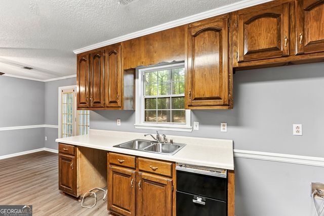 5626 Janeru Circle, Macon, GA 31216