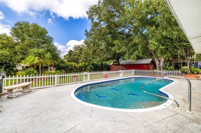 17371 WILLIAMSBURG DRIVE, North Fort Myers, FL 33917