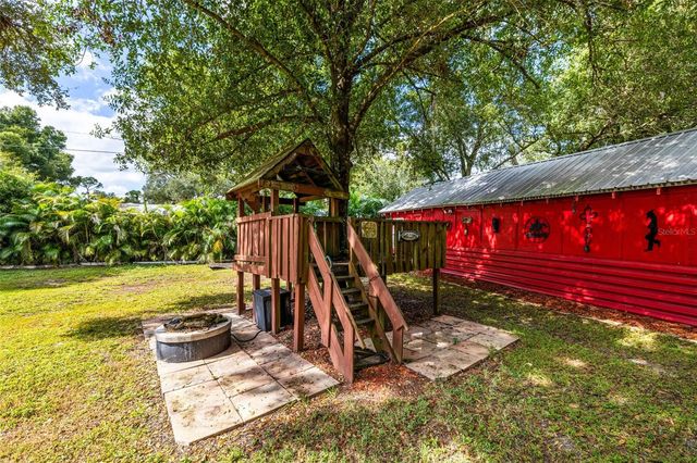 17371 WILLIAMSBURG DRIVE, North Fort Myers, FL 33917