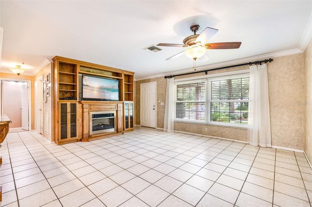 17371 WILLIAMSBURG DRIVE, North Fort Myers, FL 33917