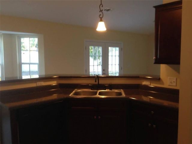 239 Pecan Point Road E, Brunswick, GA 31525