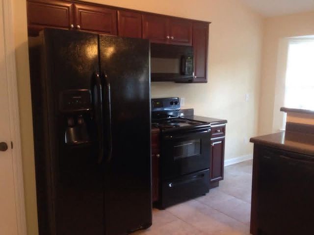 239 Pecan Point Road E, Brunswick, GA 31525