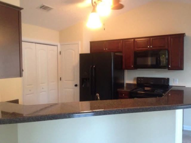 239 Pecan Point Road E, Brunswick, GA 31525